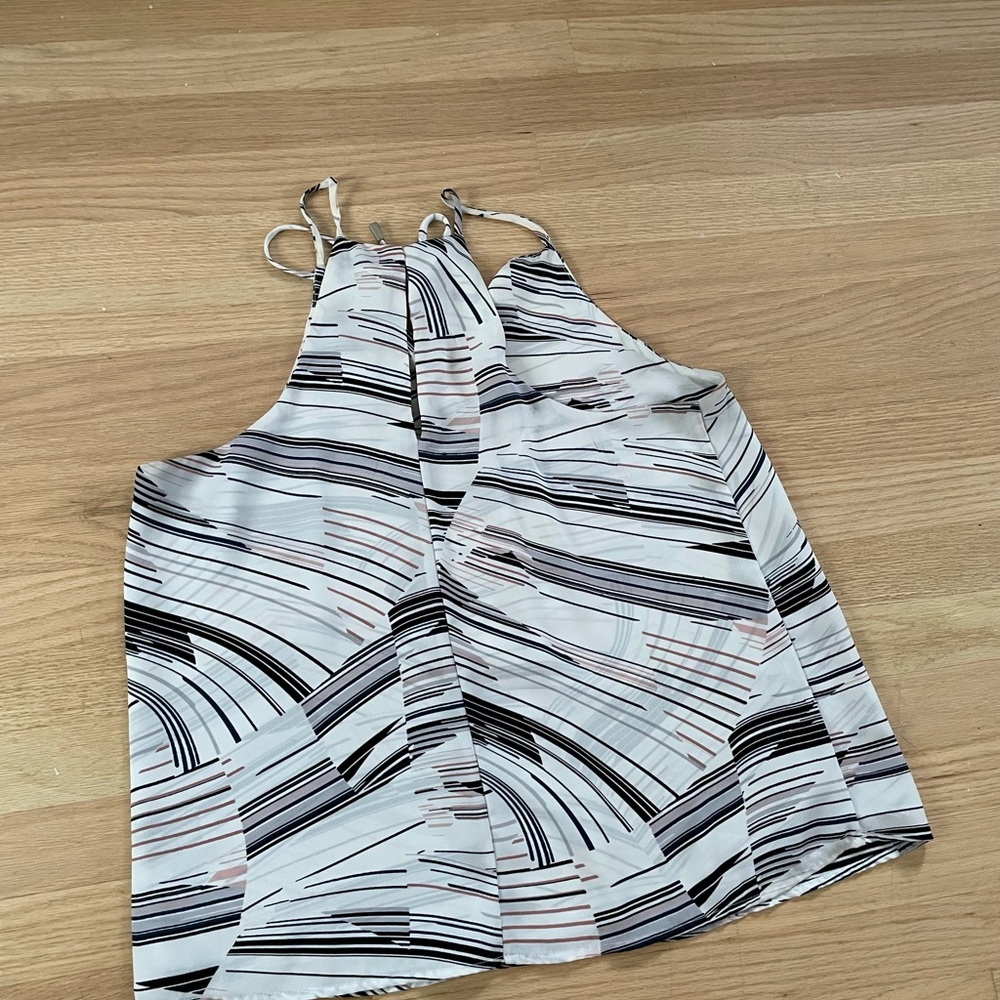 Trouve Patterned Tank top - Picture 3 of 3